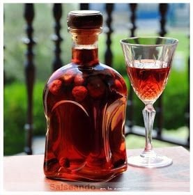 Licor de frutos rojos