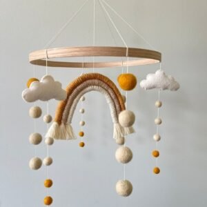 Móvil para cuna arcoiris